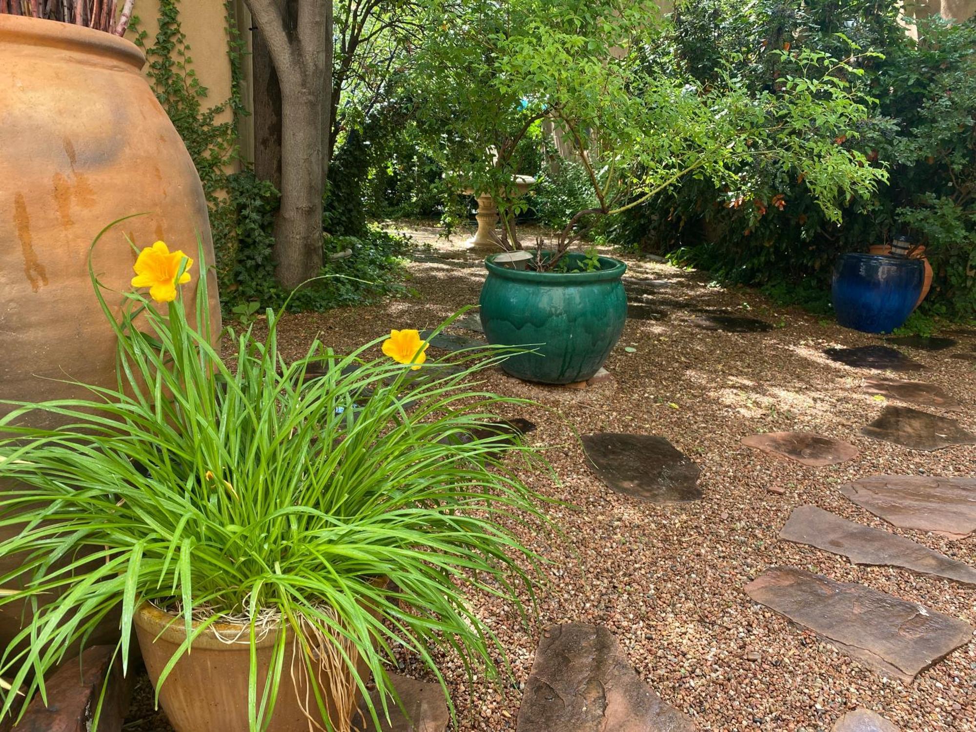 Casa de Tres Lunas/House of Three Moons Santa Fe Bagian luar foto